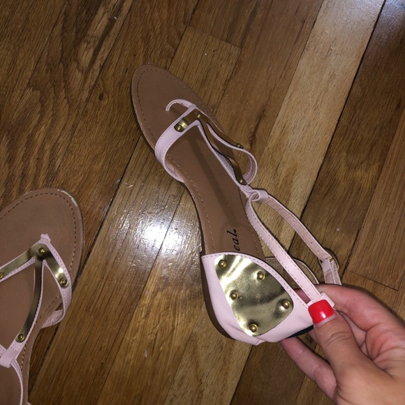 Wet Seal Sandals Size 8 - Picture 2 of 3